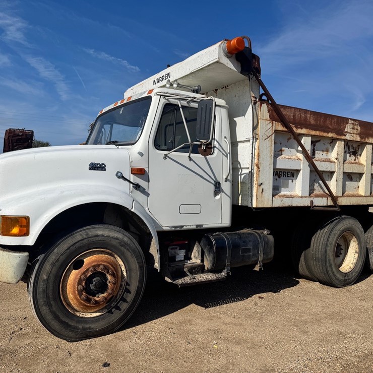 1999 INTERNATIONAL 4900
