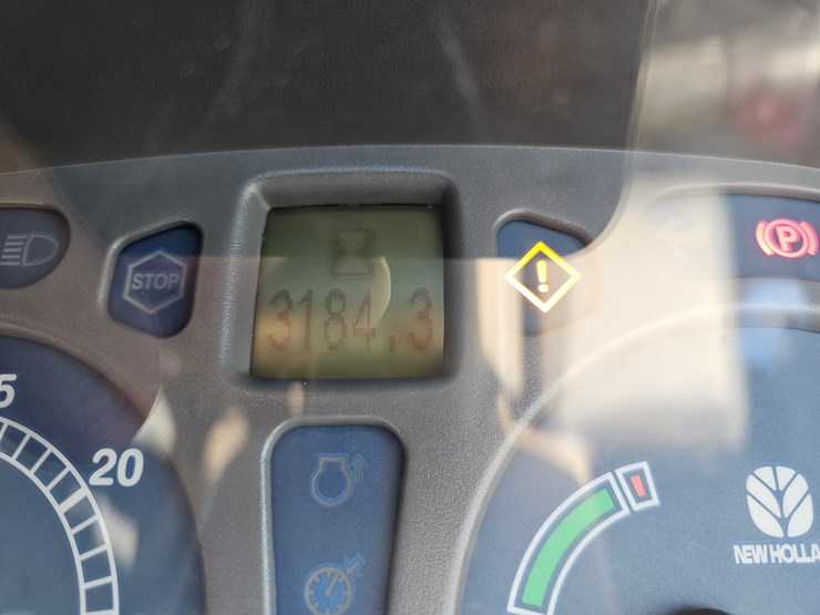 2006-new-holland-ts110a-image-17