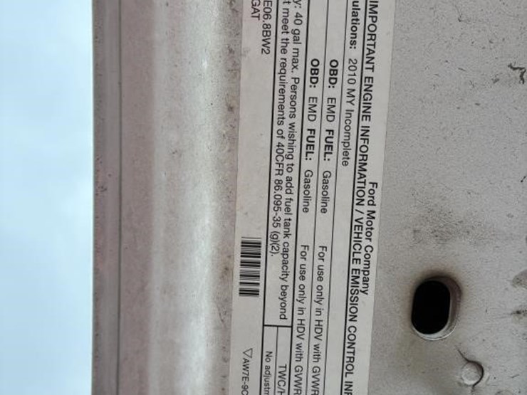 2010-ford-f550-image-8