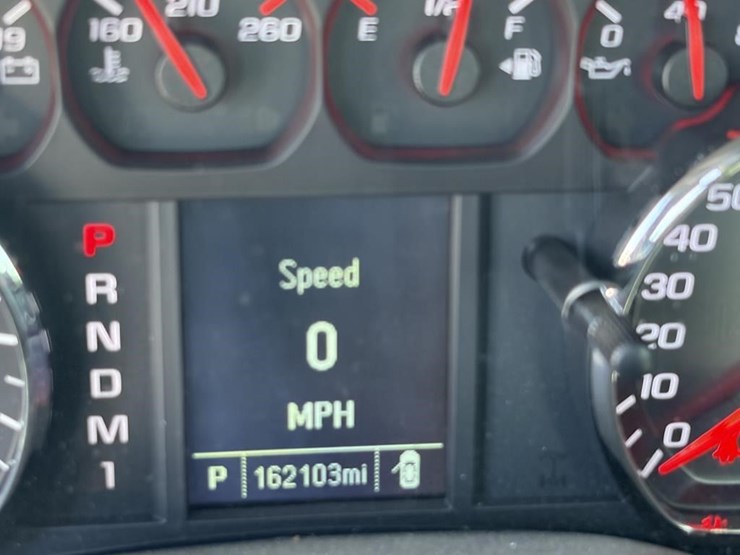 2016-chevrolet-2500-image-10