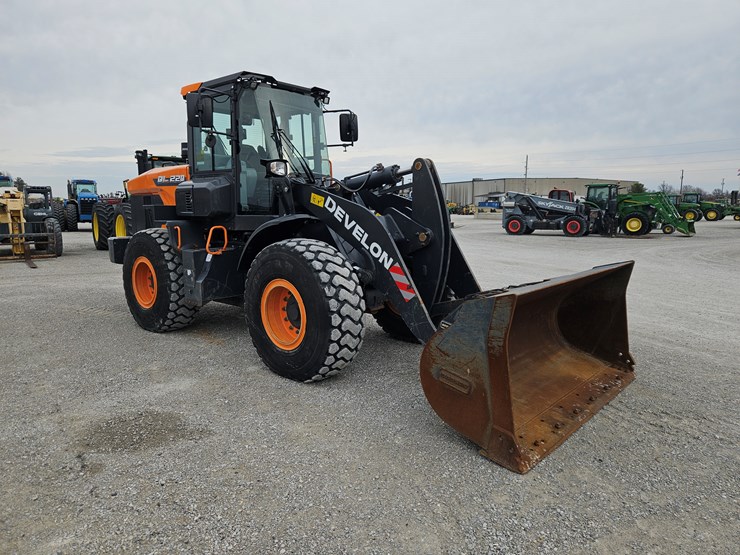 2023-develon-dl220-7-image-27