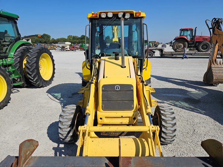 2005-new-holland-lb75b-image-4