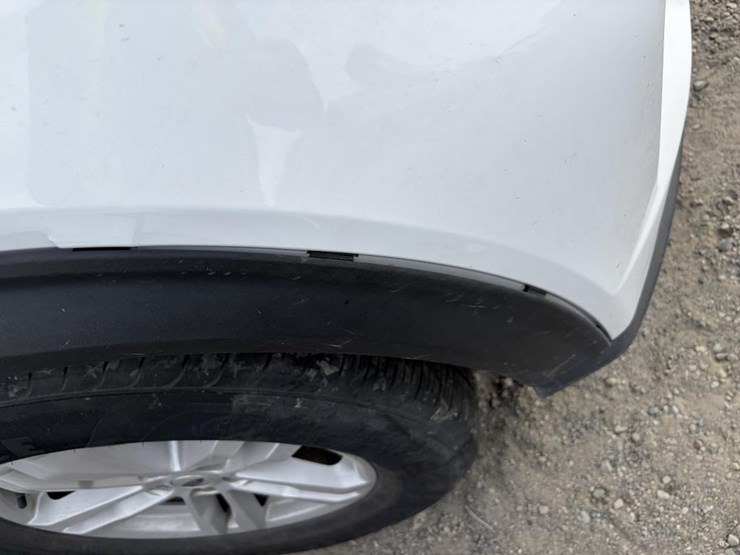 2021-ford-explorer-image-39