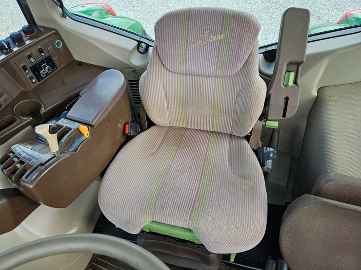 2006-john-deere-7520-image-10