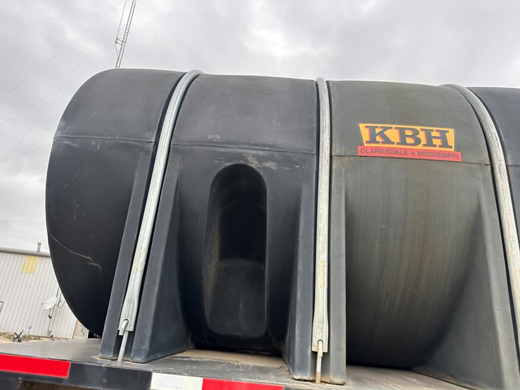 #38802-•-2022-kbh-40'-t/a-6000-gallon-nurse-trailer-vin:-1t9gn4022nc623368-image-23