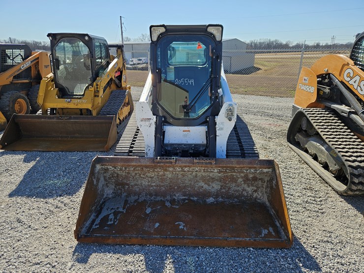2022-bobcat-t770-image-2