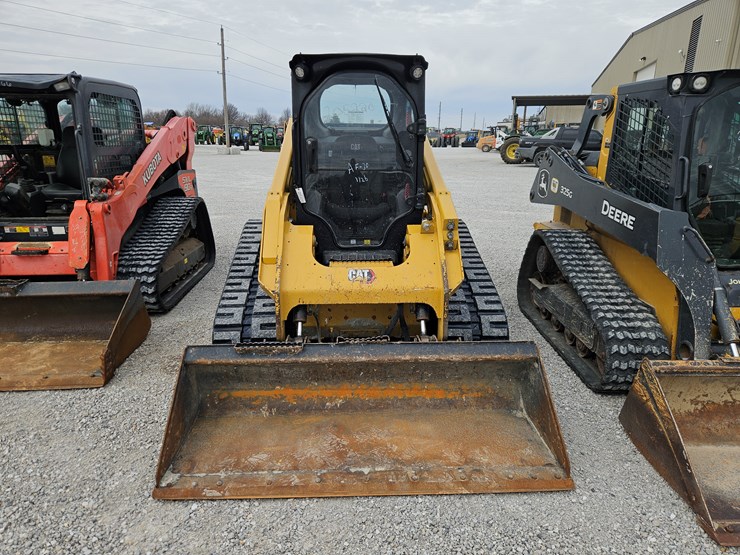 2022-caterpillar-279d3-image-2