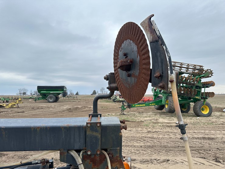 #38849-•-yetter-76"-twin-row-knife-applicator-image-14