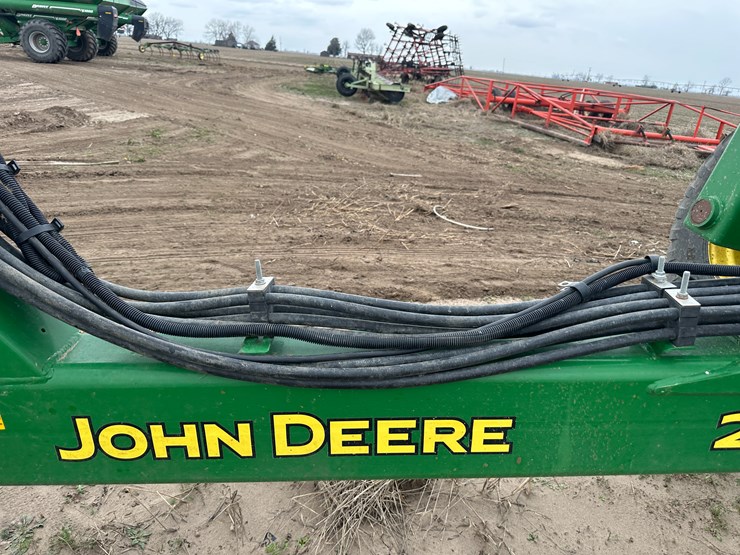 john-deere-2680h-image-39