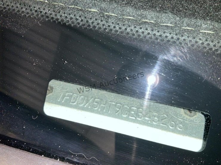 2016-ford-f550-image-16