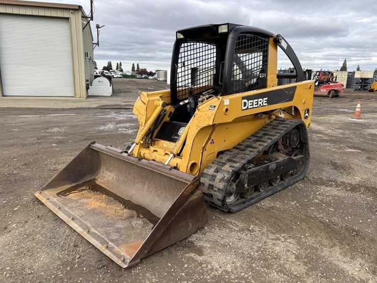 2006-john-deere-322-image-1