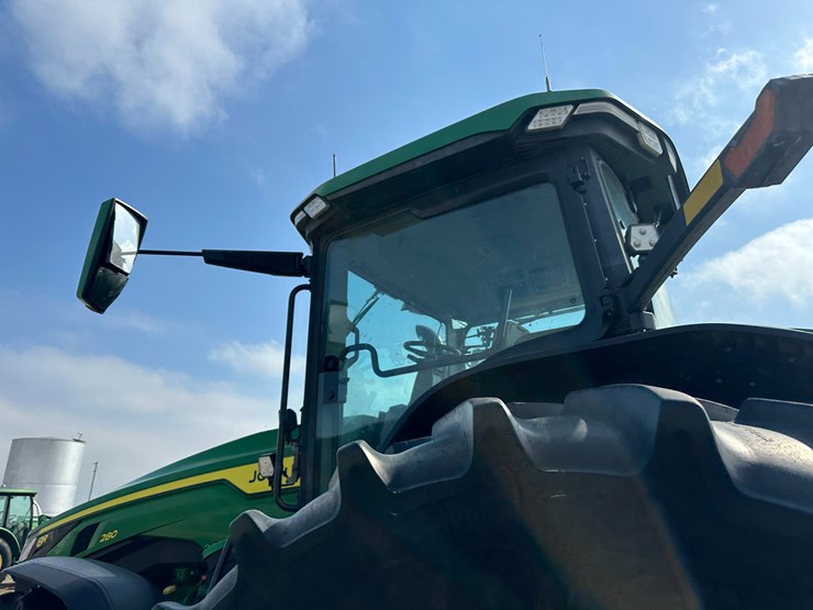 2022-john-deere-8r-280-image-32