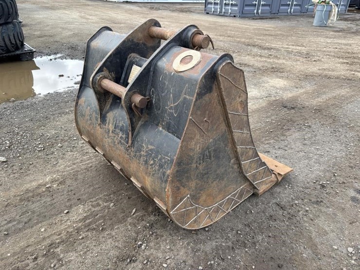 caterpillar-420-image-3