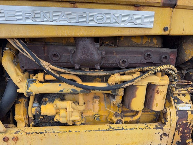 international-806-image-11