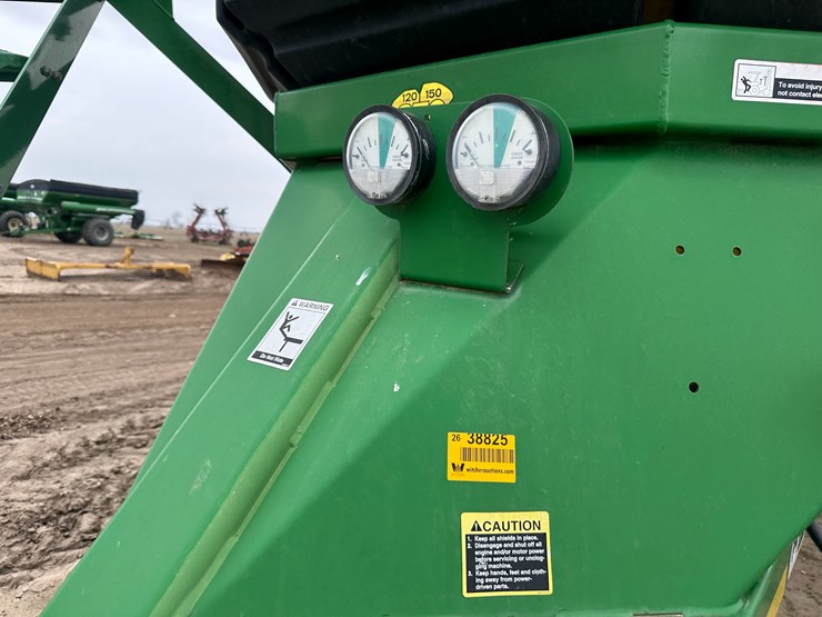 john-deere-1890-image-111