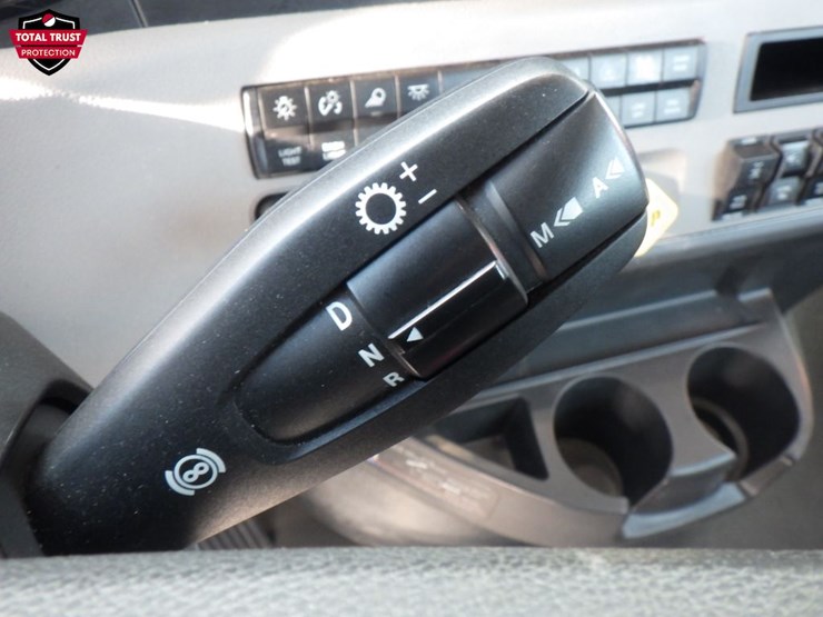 2022-freightliner-cascadia-116-image-16