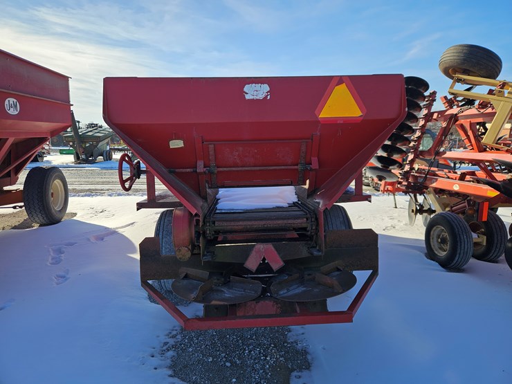 #205379-•-chandler-litter-spreader-image-7