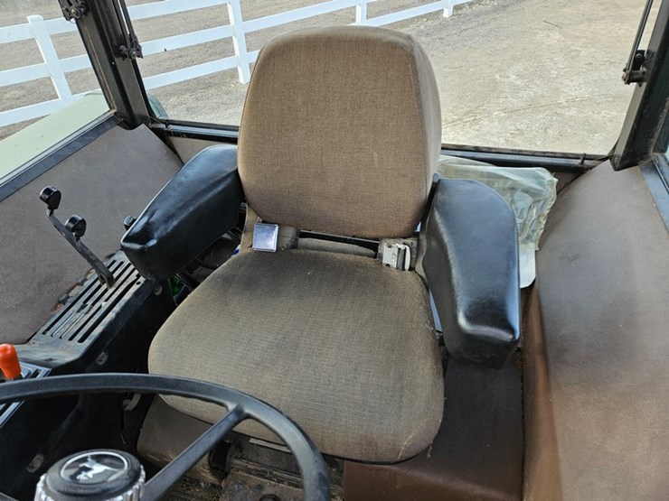 john-deere-2950-image-25