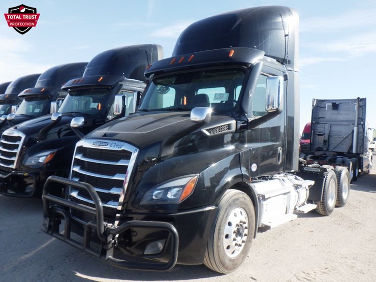 2022-freightliner-cascadia-116-image-1