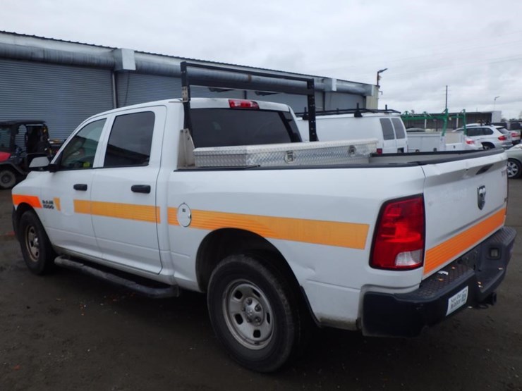 2016-dodge-1500-image-4