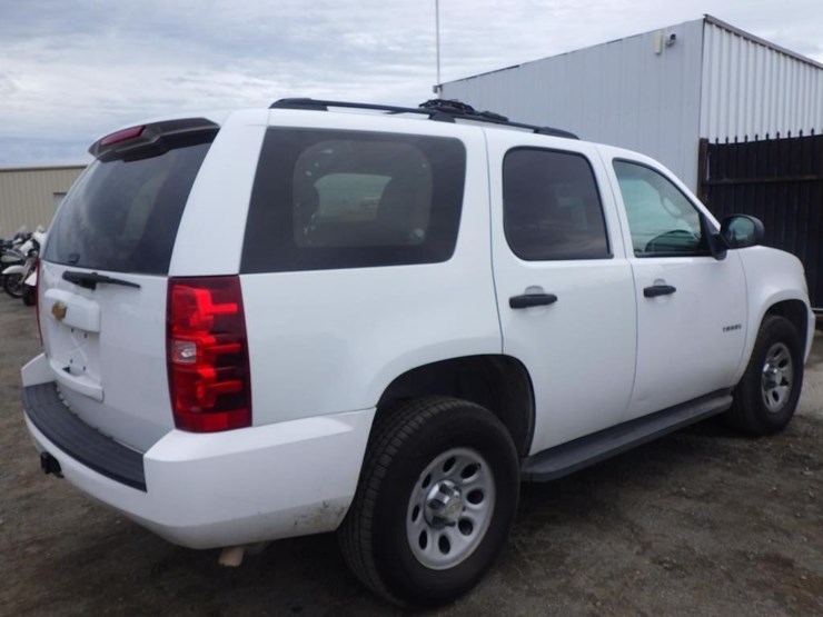 2014-chevrolet-tahoe-image-3