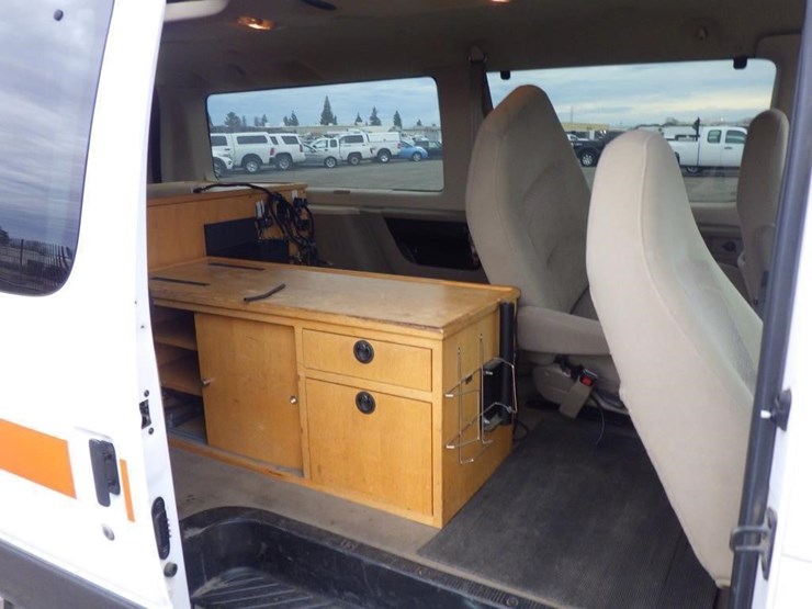 2006-ford-cargo-image-7