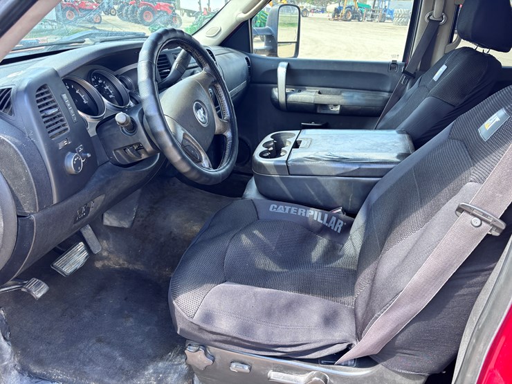 2008-chevrolet-2500-image-11