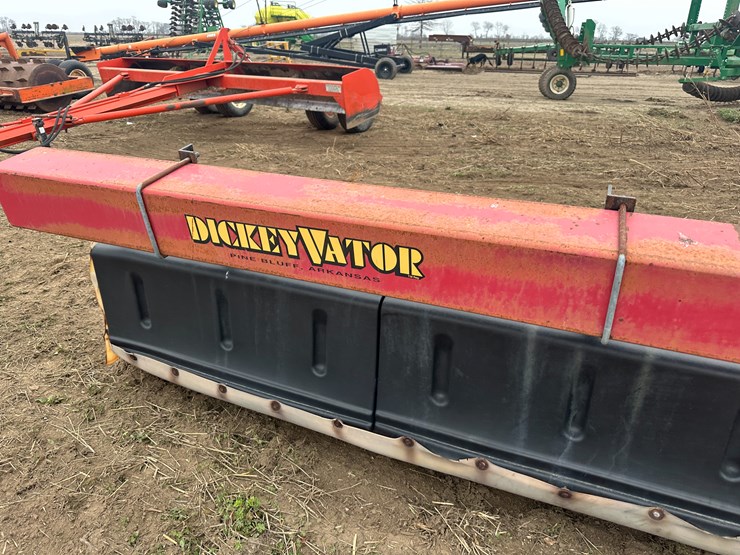 #40105-•-dickeyvator-40'-hooded-sprayer-image-39