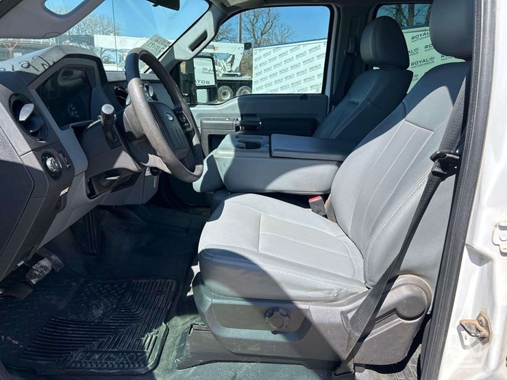 2016-ford-f250-image-12