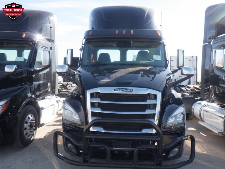 2022-freightliner-cascadia-116-image-2