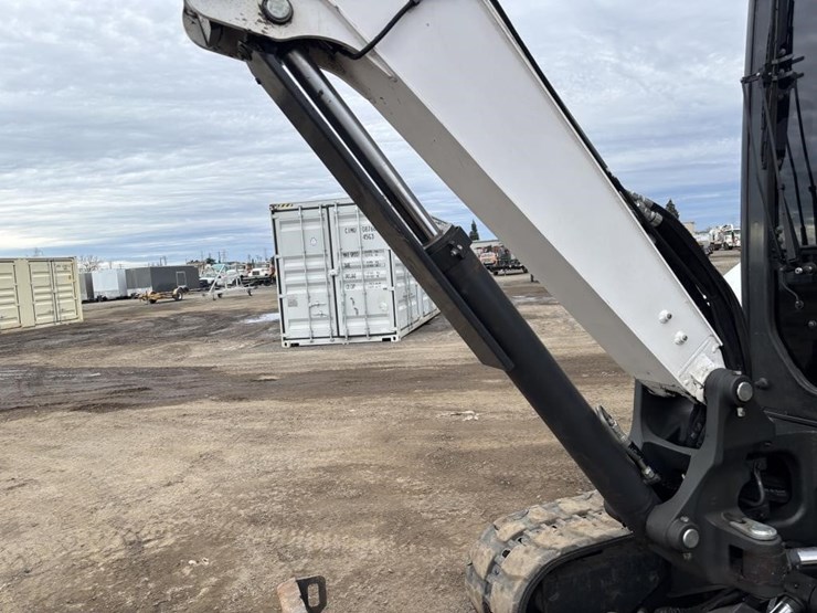 2021-bobcat-e60-image-20