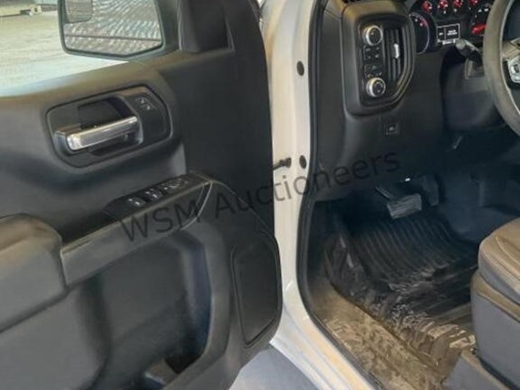 2019-gmc-sierra-1500-image-24