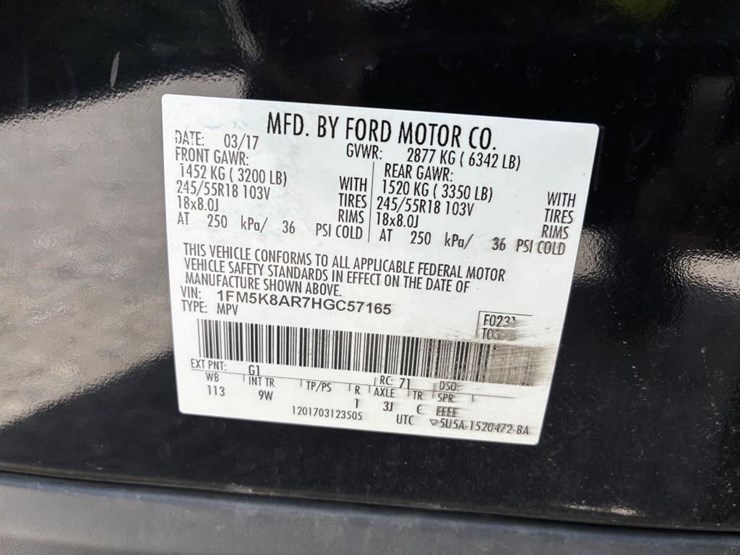 2017-ford-explorer-image-18