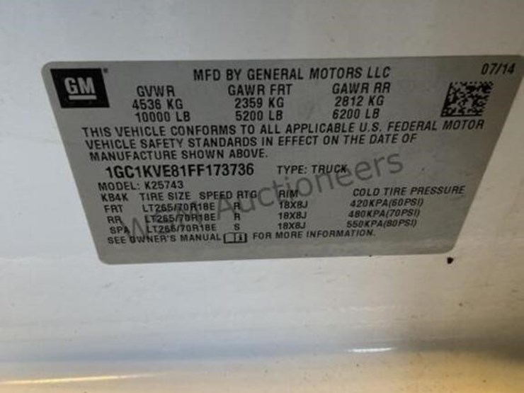 2015-chevrolet-silverado-2500hd-image-15