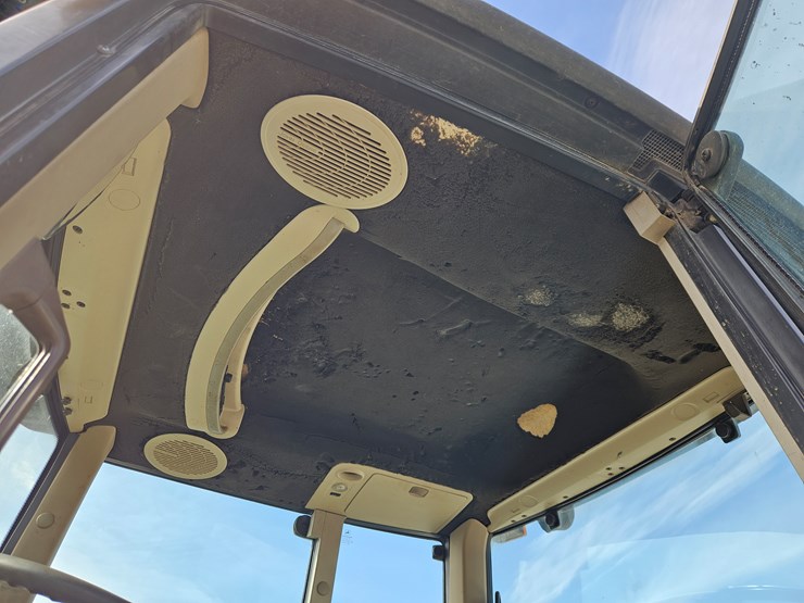 2003-john-deere-6320-image-16