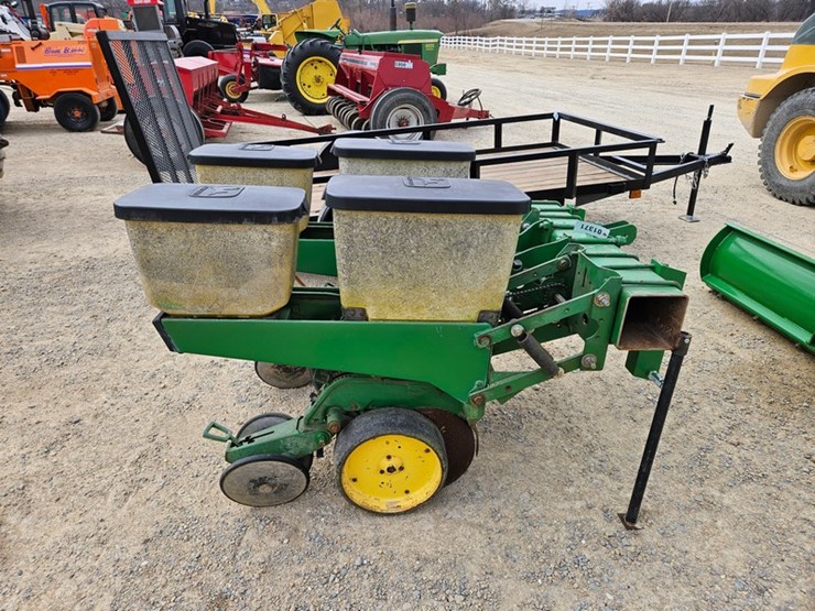 john-deere-7300-image-6