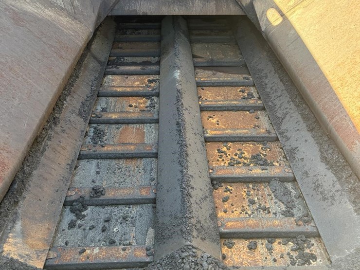 caterpillar-ap-655f-image-12