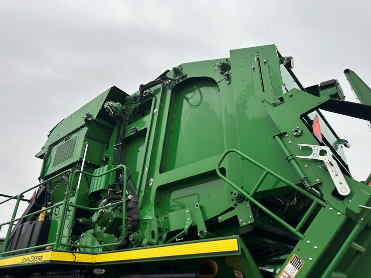 2021-john-deere-cp690-image-25