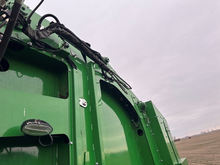 2021-john-deere-cp690-image-105