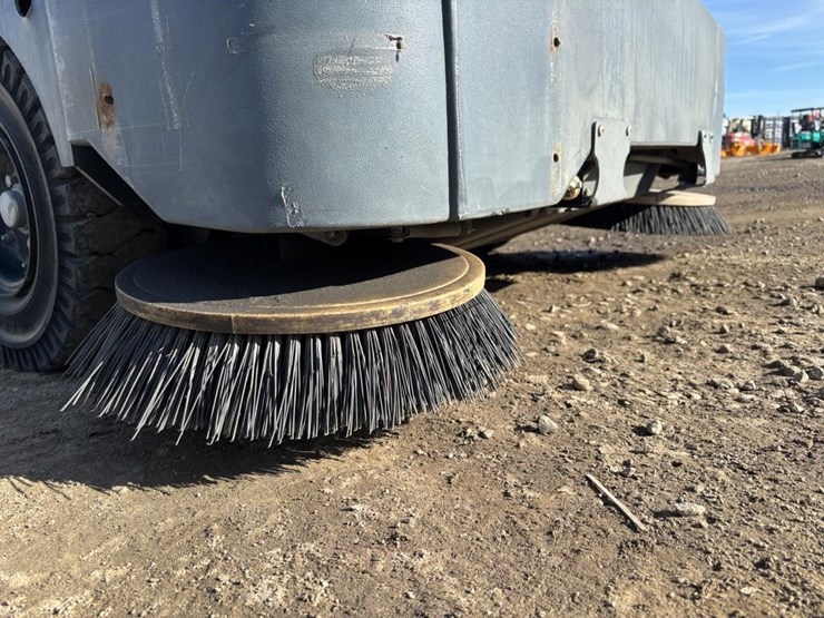 2013-advance-sw8000-image-10