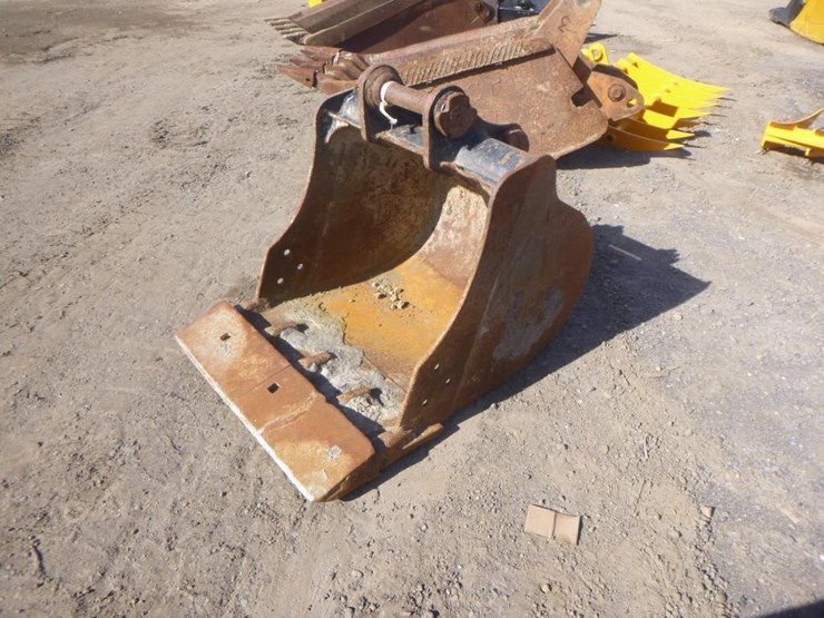 caterpillar-22-image-1