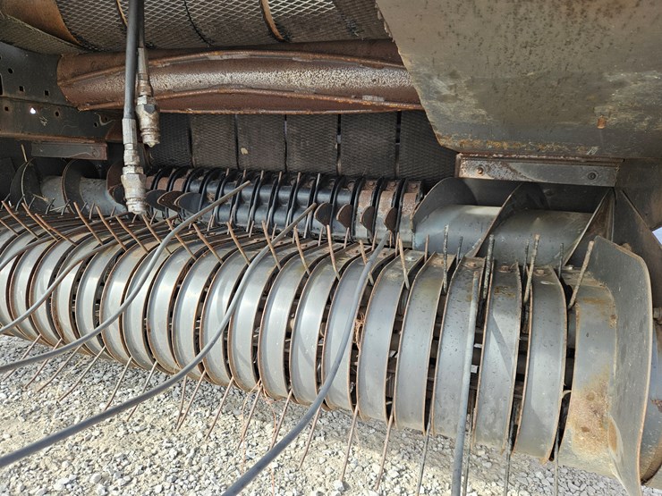 2015-massey-ferguson-2946-image-11