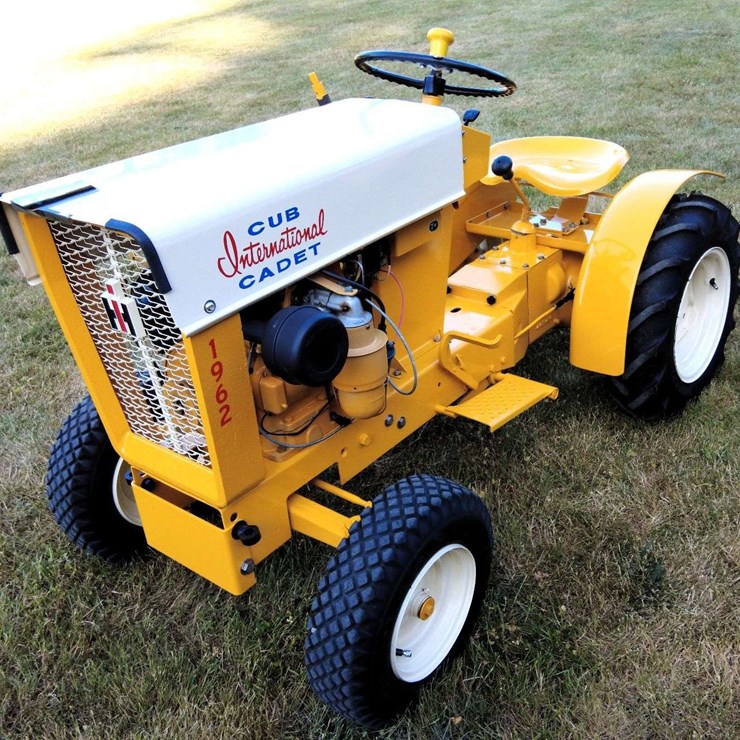 1962 CUB CADET ORIGINAL