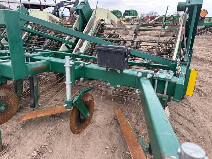 #38830-•-kmc-6-38-peanut-digger-image-30