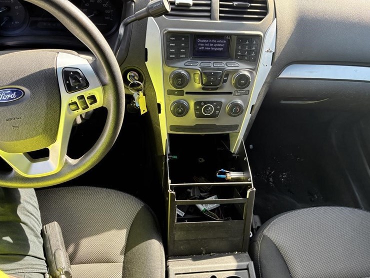 2013-ford-explorer-image-16