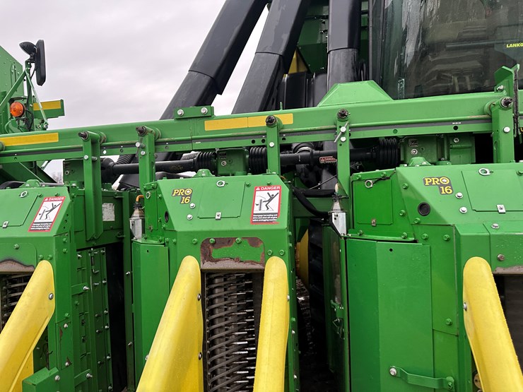 2021-john-deere-cp690-image-62