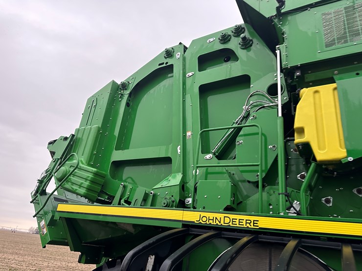 2021-john-deere-cp690-image-75