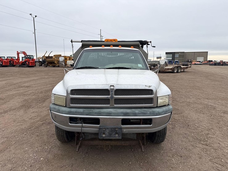 1998-dodge-r3500-chassis-image-7