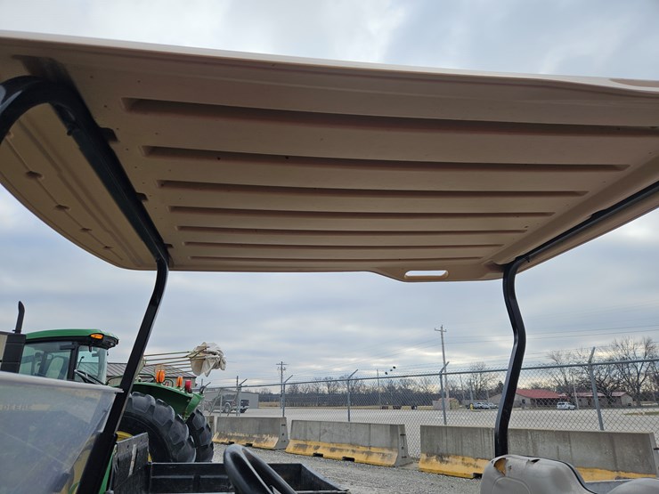 #205184-•-cushman-hauler-1200-golf-cart-image-4