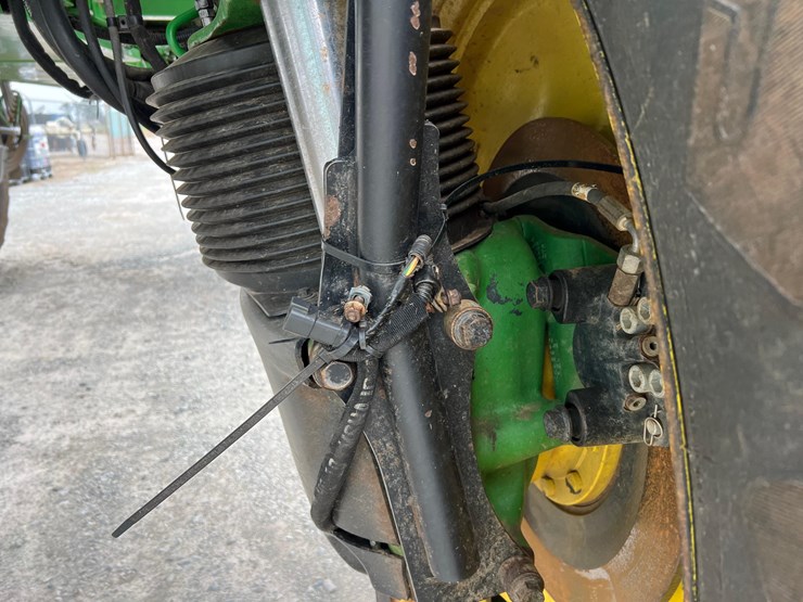 john-deere-412r-image-76